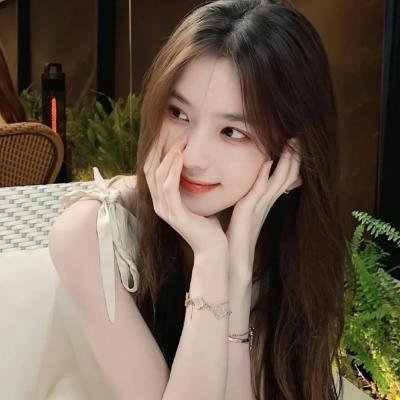 镜花不比人间月